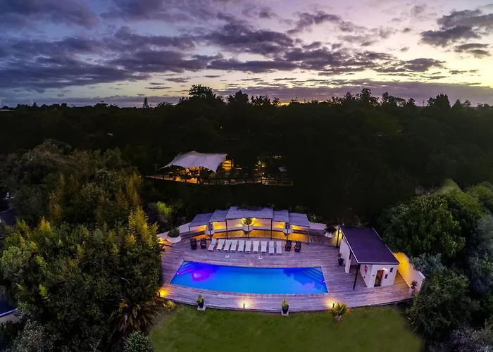 Hog Hollow Country Lodge