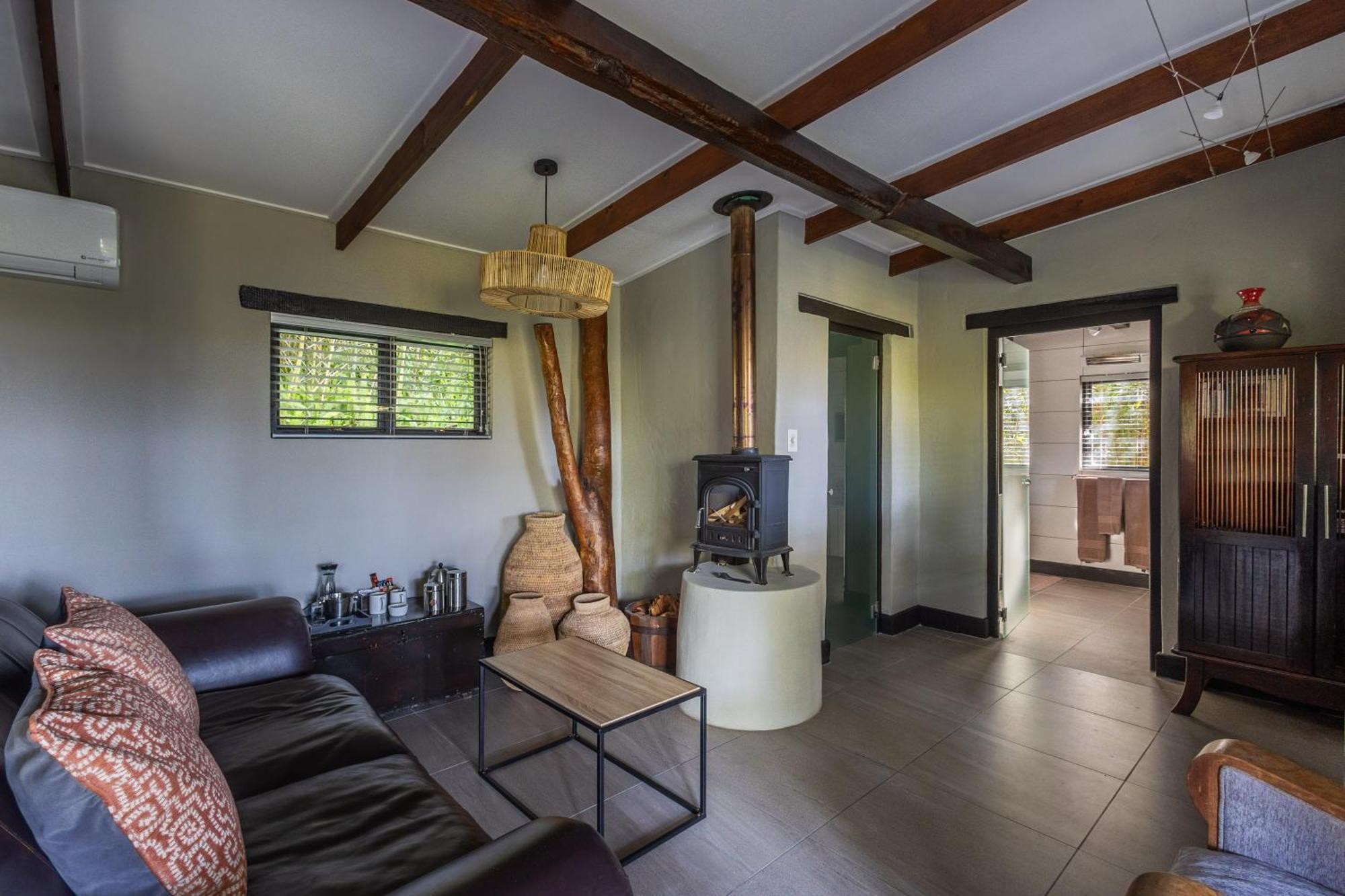 Lodge Hog Hollow Country