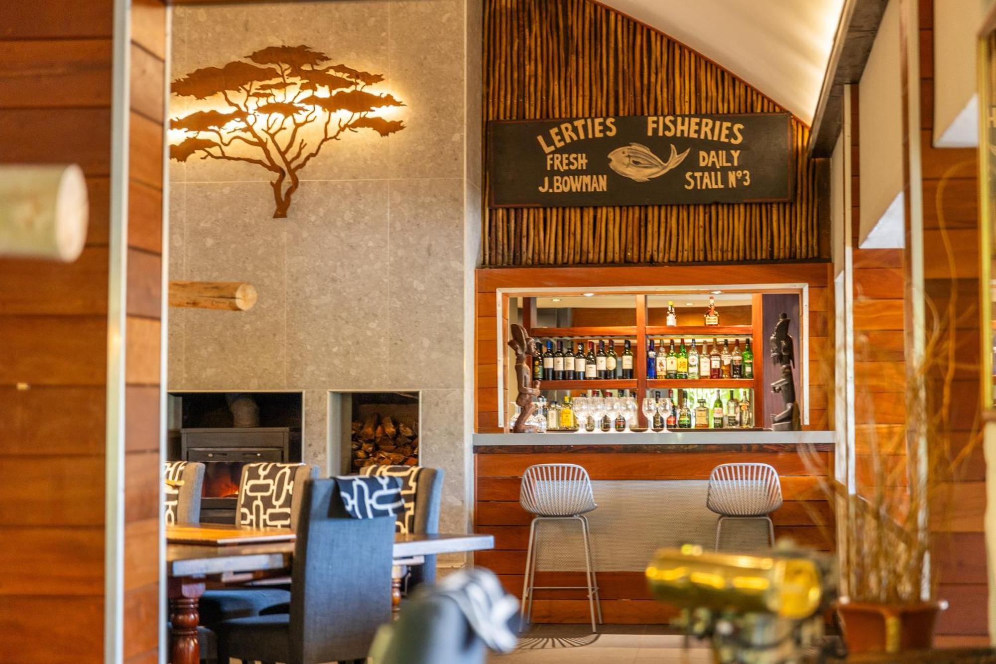 Hog Hollow Country Lodge
